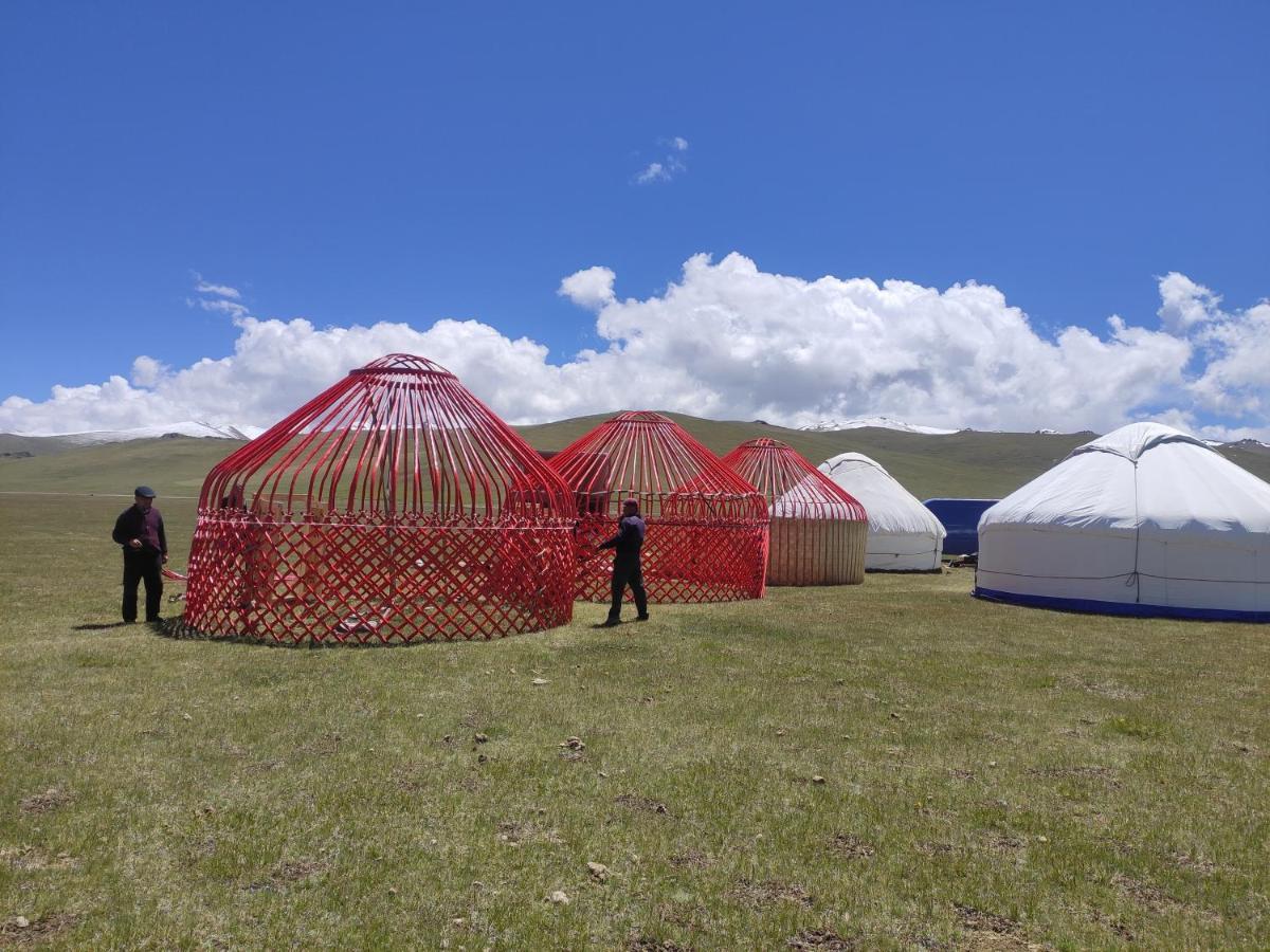 Yurt Camp Ali-Nur At Lake Song-Kol Юрточный Лагерь Али-Нур Озеро Сон-Куль Сон-Куль Кыргызстан Нарын Kyrgyzstan Naryn Exterior foto